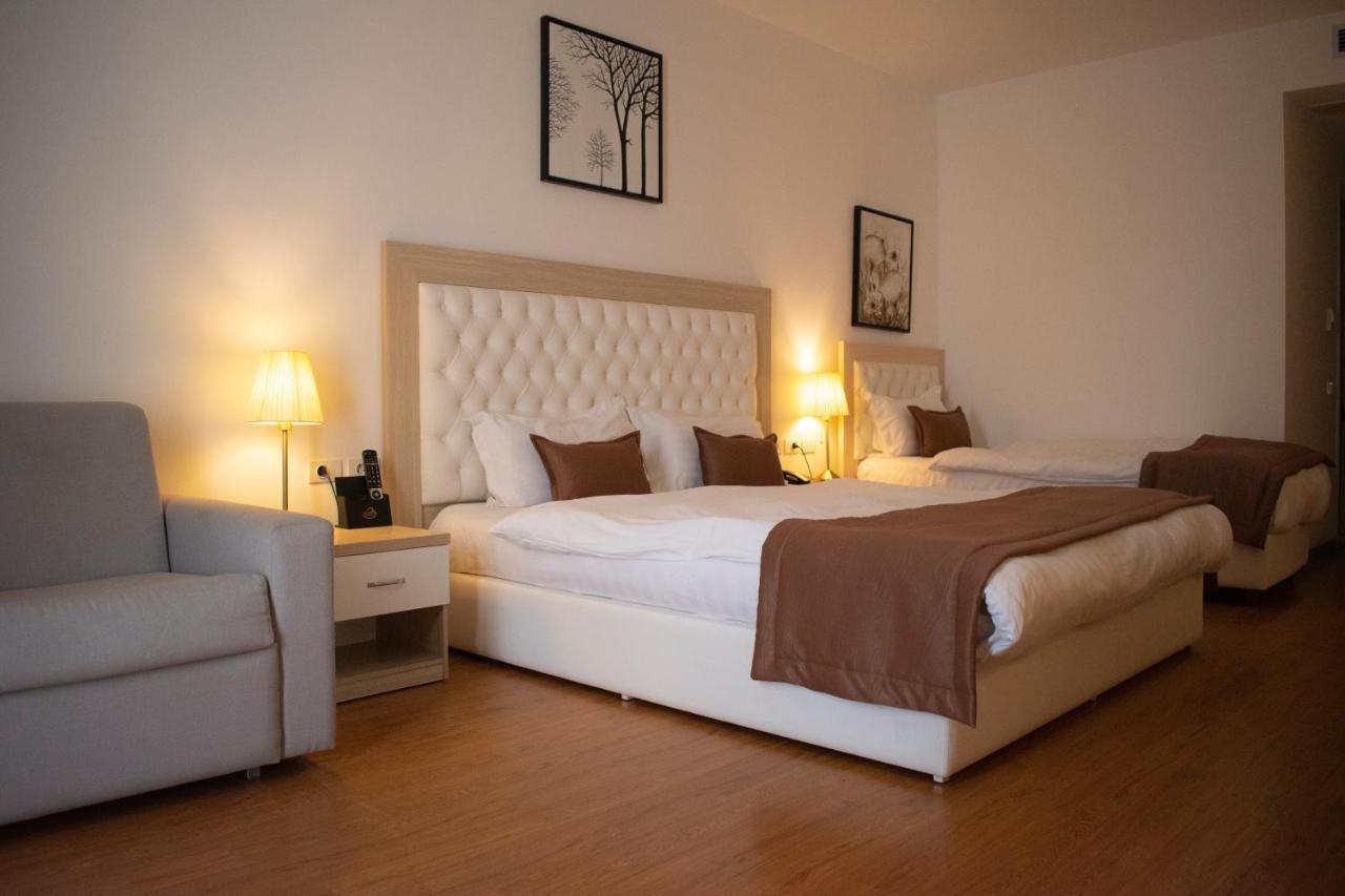 Bleart 4* Škalngur